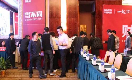 陶博會再掀柔光風，華鵬29°柔光磚4.0大受經銷商