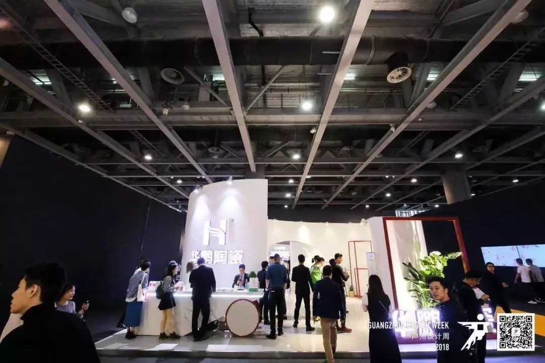 華鵬陶瓷，25年技術(shù)創(chuàng)新，集聚品牌發(fā)展新動(dòng)能?