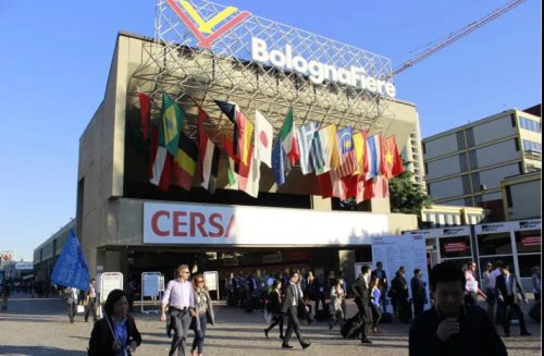 頂流 | 華鵬陶瓷連續23次參加博洛尼亞陶瓷展